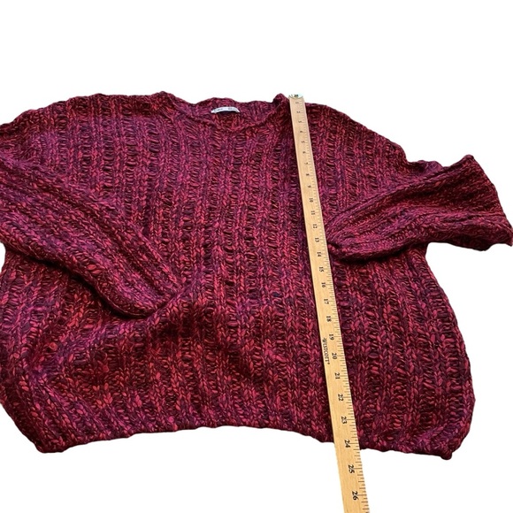 Dex Chunky Knit Cropped fit-Round Neck-Burgundy tone w/shimmer thread-Size 1X - Picture 3 of 7